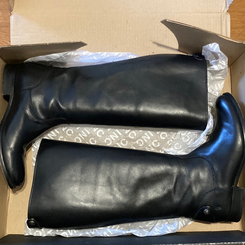 Frye Melissa Button Back Zip Women’s Black Leather Boots (size 8.5)